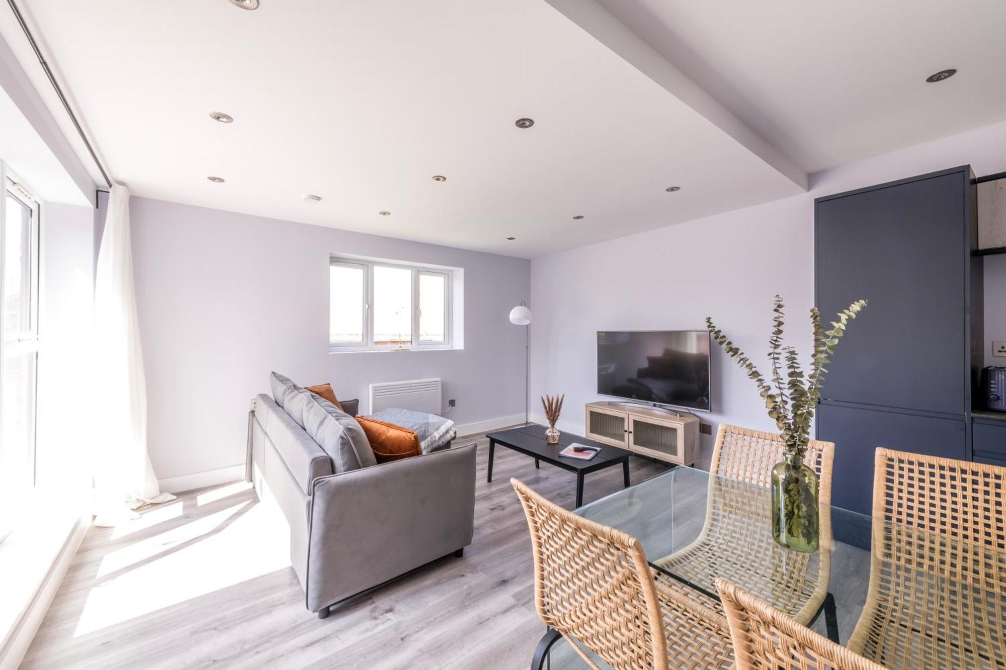 Modern Pent House Apartment - Central - 6 Guests Abingdon-on-Thames